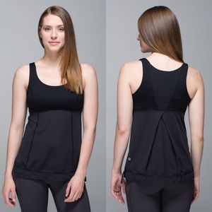 Lululemon Ta Ta Topper black tank size 4